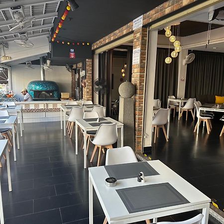 Lotus Art Guesthouse Pattaya Exterior foto