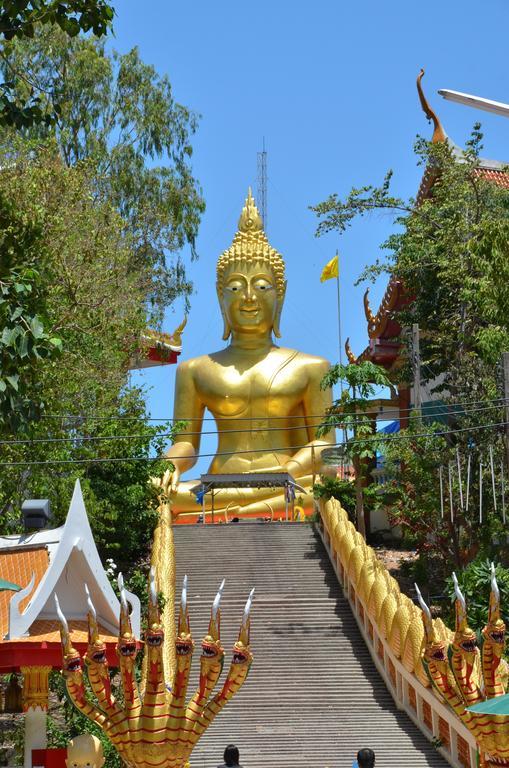 Lotus Art Guesthouse Pattaya Exterior foto